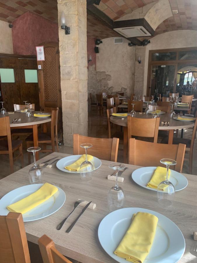 קואבס דל אלמאנסורה Hostal El Perejil מראה חיצוני תמונה